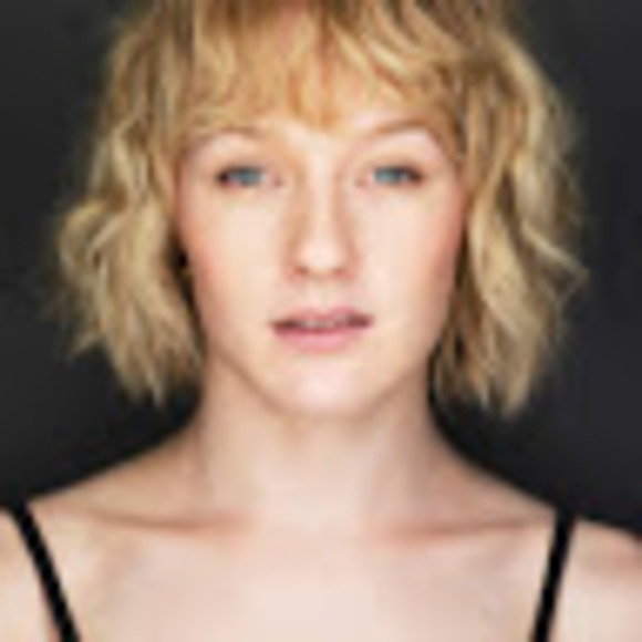 Meet your Posher, Holly - Picture 1 of 1